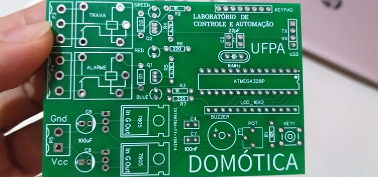 Placa desenvolvida pelos alunos do projeto.